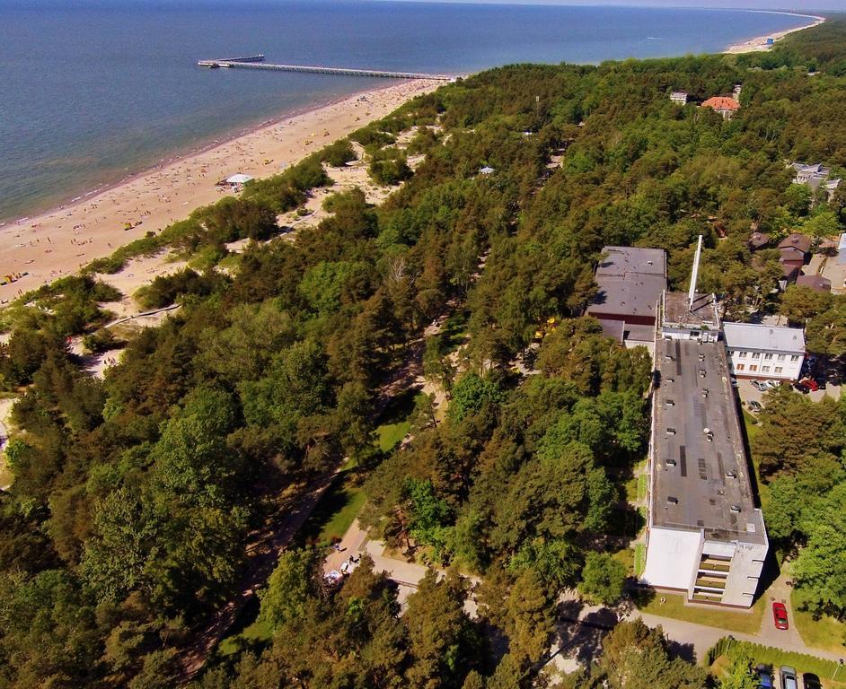 Hotel Zuvedra Palanga Exterior foto